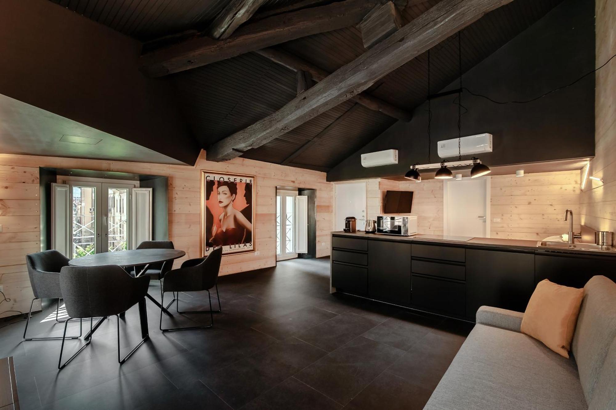 Fitzgerald Building - The House Of Travelers Apartment Como Bilik gambar